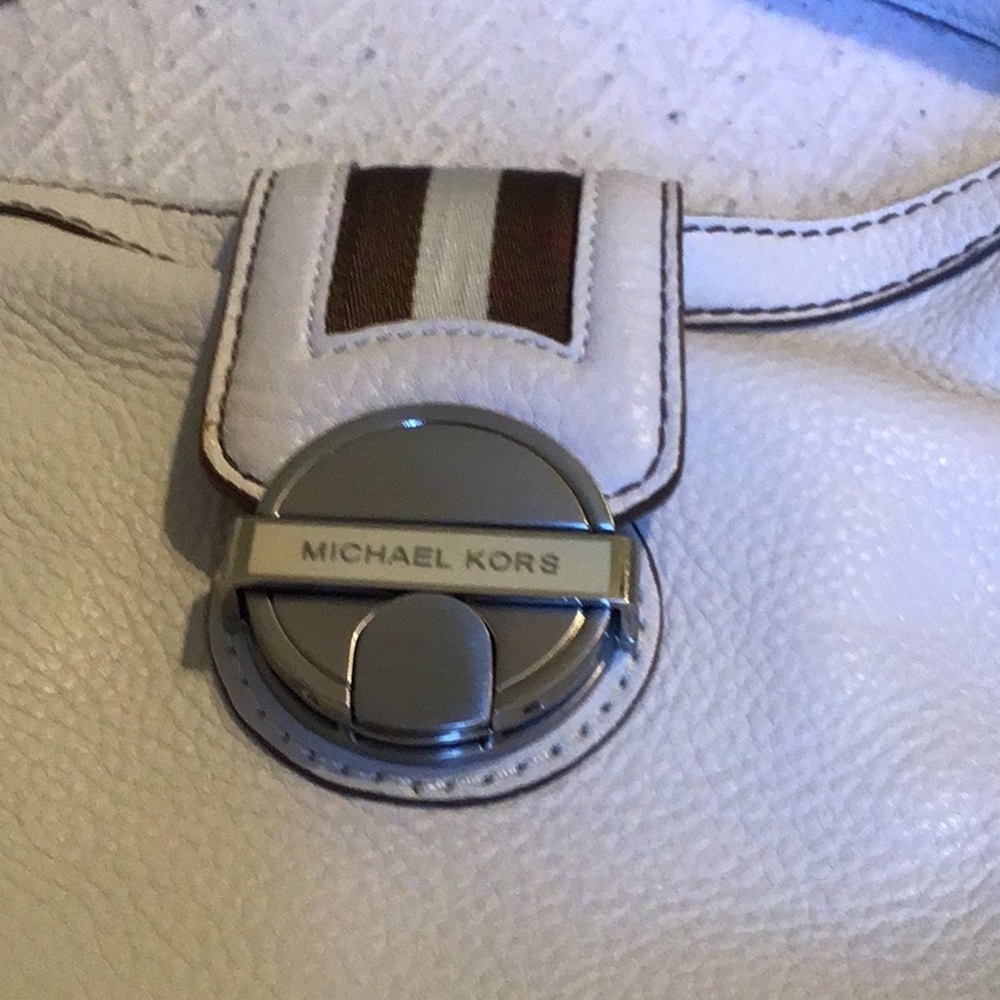 Michael Kors bags - Picture 3 of 6